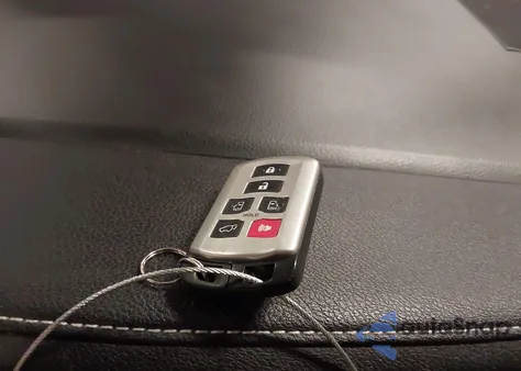 2016 Toyota Sienna Xle 8 Passenger from USA, damaged, VIN 5TDYK3DC6GS713107